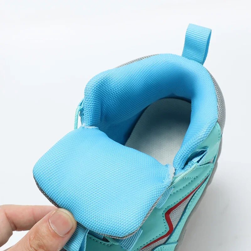 Dinky Spinner - Die gesündesten Schuhe für Kinder